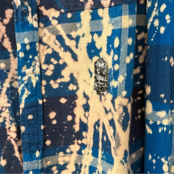 Angry Minnow Vintage Upcycled Blue Tie Dye Button Down Flannel Shirt S NWOT $75) - Picture 3 of 8